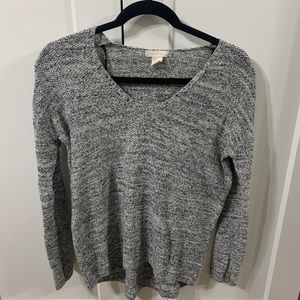 V- Neck Heather Gray Sweater